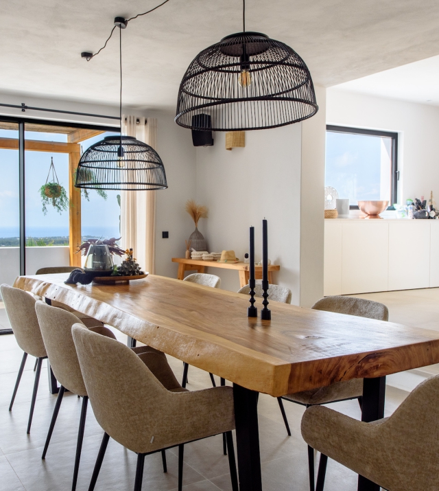 Resa estates huis kopen Ibiza es cubells villa dining area.jpg